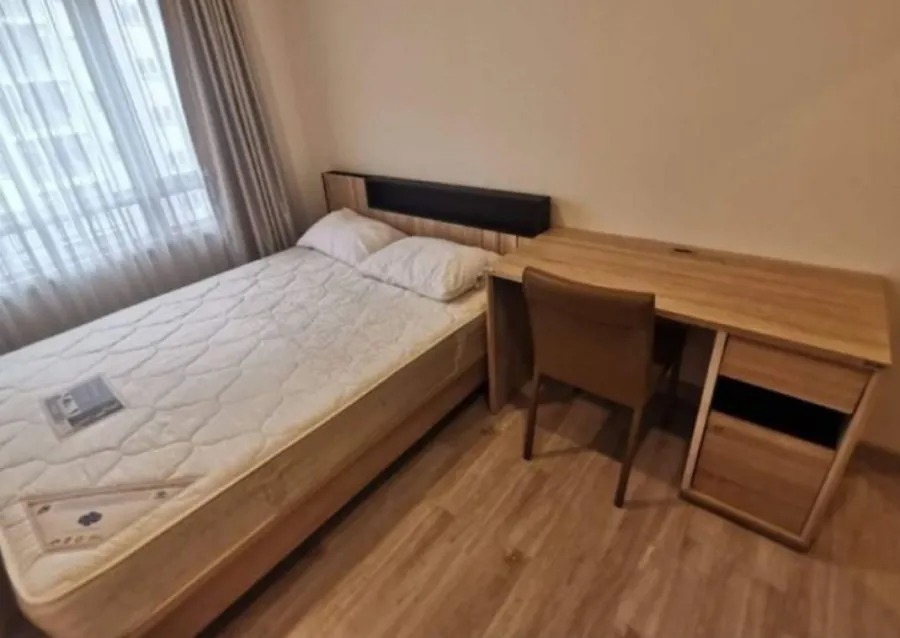 For rent Manor Sanam Naam river view and garden Good furniture, electrical appliances. Don't miss out on booking at this price.