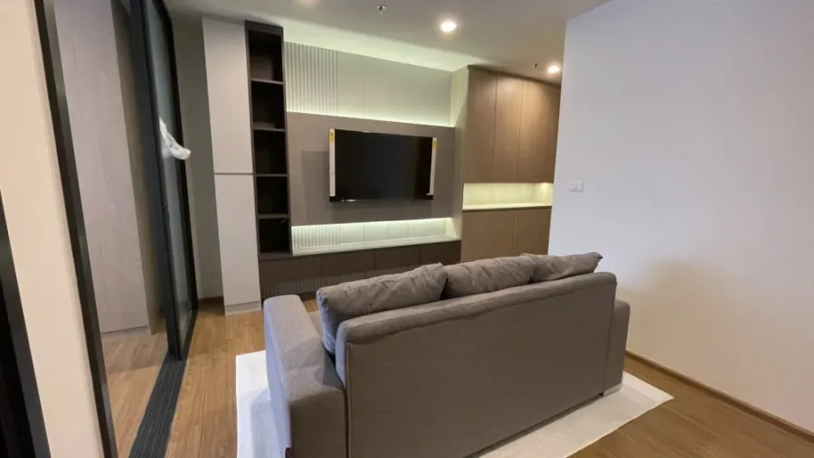 For rent: The Line Vibe, room facing north, good location, lots of usable space, beautiful garden view, book now.
