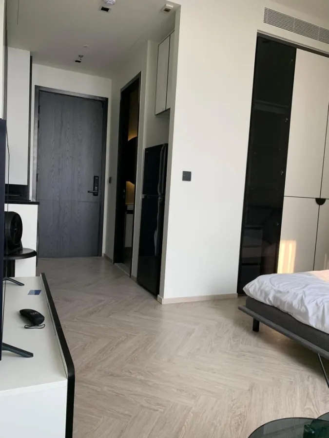 For rent, Chapter Charoen Nakhon-Riverside condo, a luxury condominium in a minimalist style with a view of the Chao Phraya River. Book now!!
