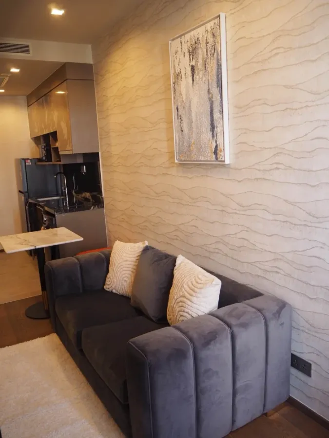 Condo for sale /rent, Ideo Q Victory, fully furnished room. Affordable price! hurry up