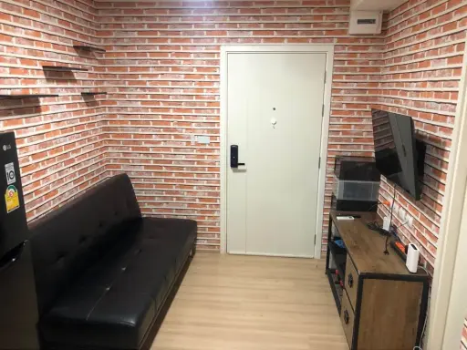For sale: Plum Condo Mix Chaengwattana, room with good wallpaper, fully furnished, book now