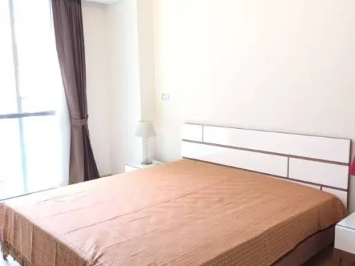 For rent Via 49, 5th floor, fully furnished, ready to move in. Book now, don't miss out.