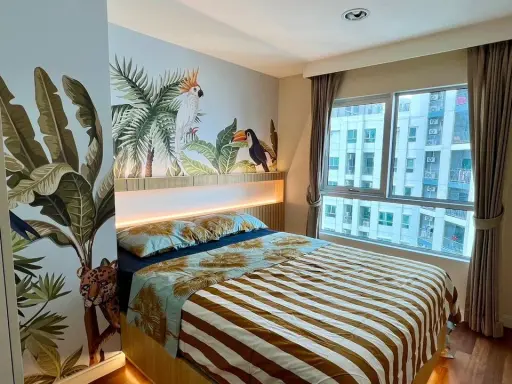 Belle Grand Rama 9 condo for rent, high floor, Pool View, beautiful decorated room and super wide, can't miss it, book now.