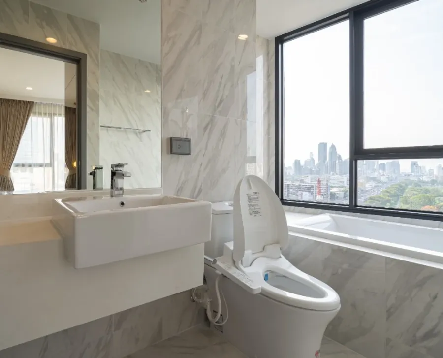 For sale or rent: COCO PARC, corner room with privacy, plenty of usable space, elegantly decorated, looks expensive, fully furnished, don't miss out!