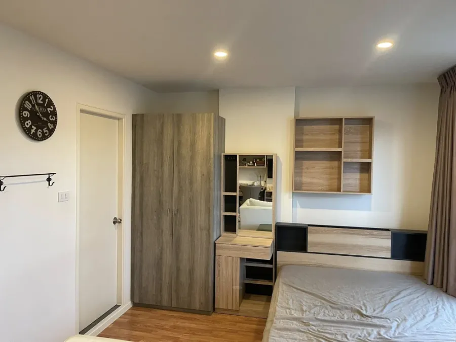 For rent: Lumpini Ville Pranangklao-Riverview, a lovely room with fully furnished and a washing machine included at a great price. Reserve now!