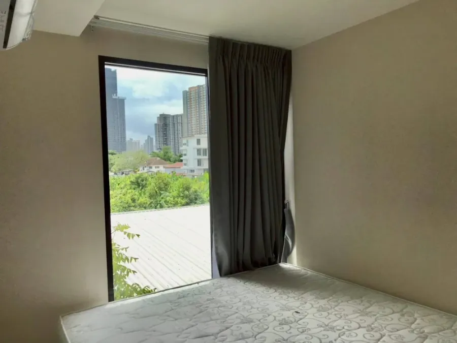 For sale or rent: IKON Sukhumvit 77, 3rd floor, fully furnished room, nice to live in, reserve now, don't wait, hurry!