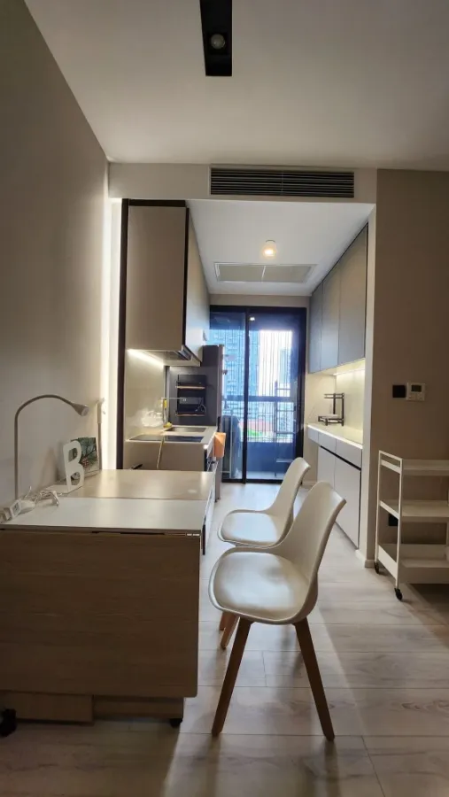 ให้เช่า The Room Phayathai ชั้น 8 ห้องกว้างอยู่สบาย แต่งครบ สนใจรีบจองเลย ด่วนๆ