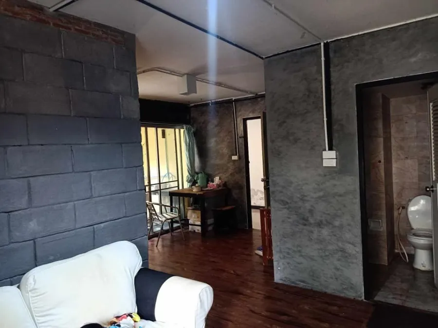 Selling Family Park Ladprao 48, room on the edge of the cool breeze usable space If interested, hurry up to reserve now. Don't miss it.