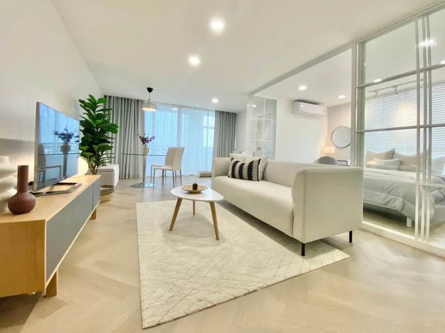 Condo for sale, Ratchada City 18, 7th floor, minimalist style room, beautiful, livable, extremely spacious area. Good thing like this, you won't make