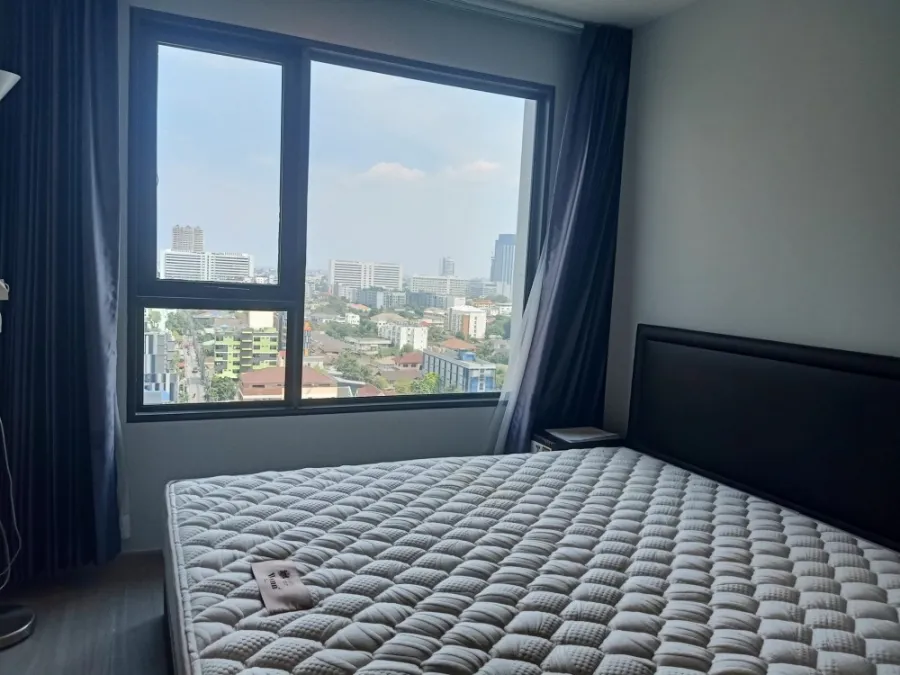 For rent or sale ไลฟ์ ลาดพร้าว เฟอร์นิเจอร์บิ้วอิน ตู้เสื้อผ้าใหญ่ ตู้เก็บของเยอะ วิวไม่บล็อค จองด่วนๆจ้า