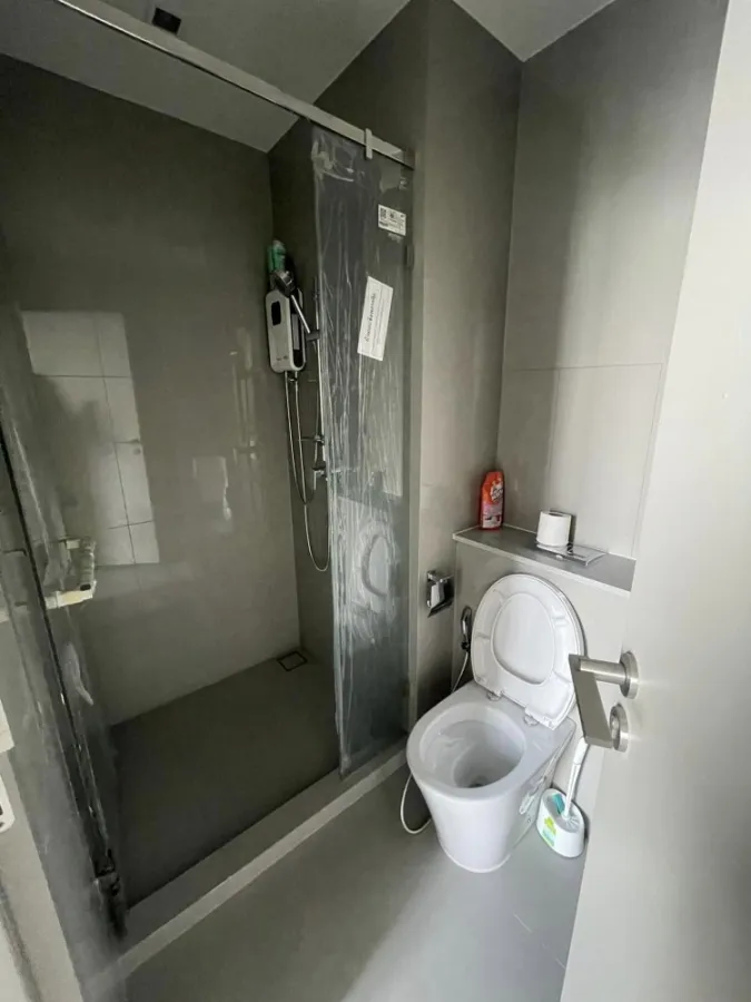 Condo for rent, Whizdom Station, Ratchada-Thapra, 19th floor, clear view, no block, fully furnished room, hurry to reserve.