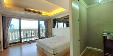 ขายคอนโด สเตท ทาวเวอร์ สีลม 1 ห้องนอน 1 ห้องน้ำ เฟอร์+เครื่องใช้ไฟฟ้าครบ วิวสูง จองเลย