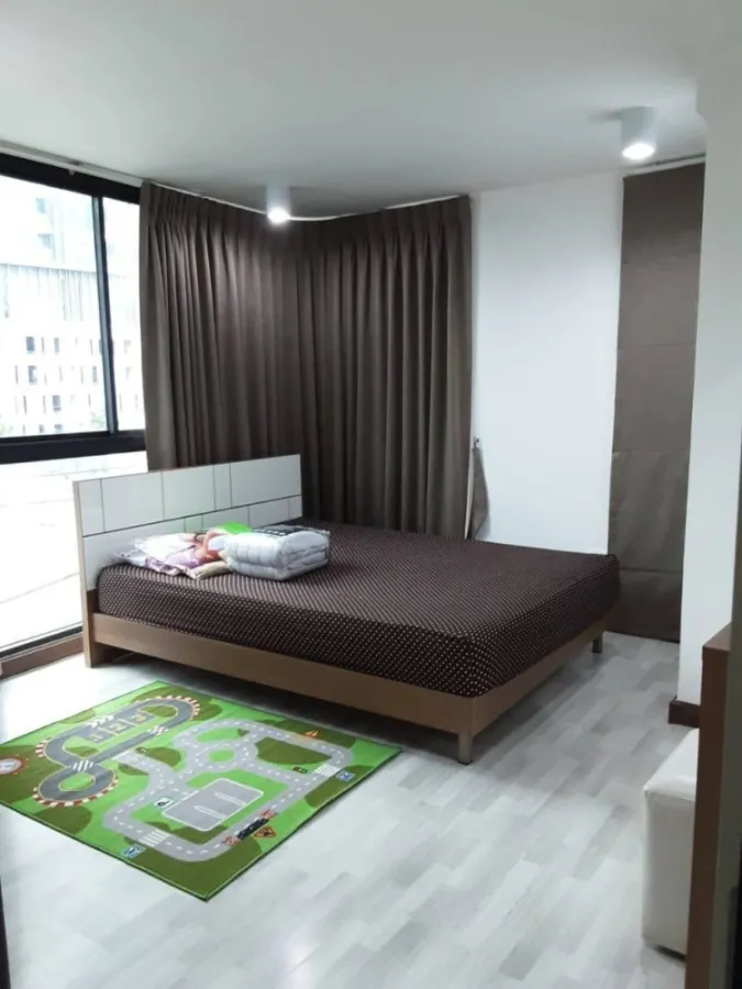 ให้เช่า แบงค์คอก เฟ ลิซ สุขุมวิท 69-2 ห้องน่าอยู่ เครื่องให้ไฟฟ้าครบครัน หิ้วกระเป๋าเข้าอยู่ได้เลย