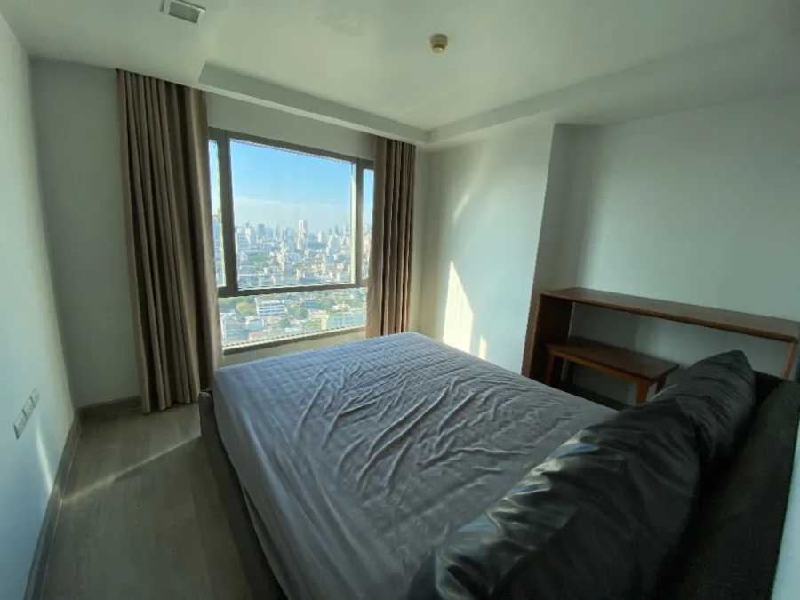 Rent!! Condo True Thonglor, size 67 sq.m., 2 bedrooms, 31st floor, good location, near shopping areas, don't miss it!!