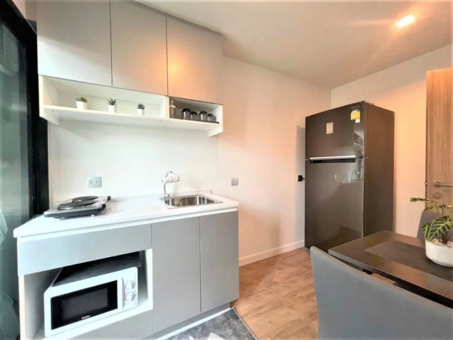 For rent, H2 Condo, Ramintra 21, corner room, privacy, north face, best price, interested, hurry up to reserve.