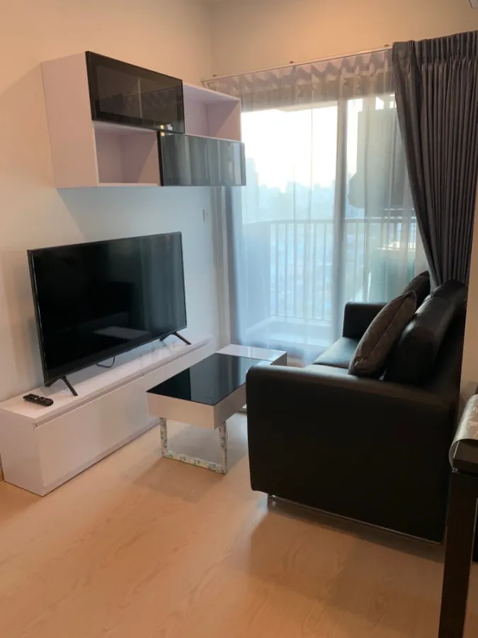 For rent: The Tree Sukhumvit 71, corner room, 31st floor, Thonglor view, north facing. Come and reserve now. Don't miss out!