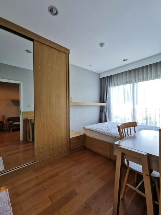 Condolette Dwell Sukhumvit 26 for sale/rent, good location, close to many shopping centers, convenient transportation, good price, don't miss it!!