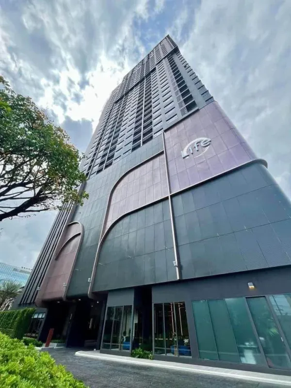 ขายดาวน์ Life Rama 4 - Asoke คอนโด Luxury ใจกลางเมืองพร้อมเข้าอยู่ ห้องมุม ชั้นสูง ทิศเหนือ ไม่ร้อน วิวเริ่ด พลาดไม่ได้แล้ว