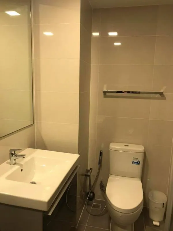 for sale / rent Venio Sukhumvit 10 Near the Skytrain Terminal 21 shopping mall, good location in the heart of the city, don't miss it!