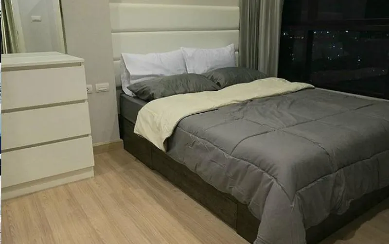 ให้เช่า Urbano Absolute สาทร-ตากสิน ห้องตกแต่งสวย ดูเรียบง่าย โทนเทาอบอุ่น วิวดี เฟอร์ครบ