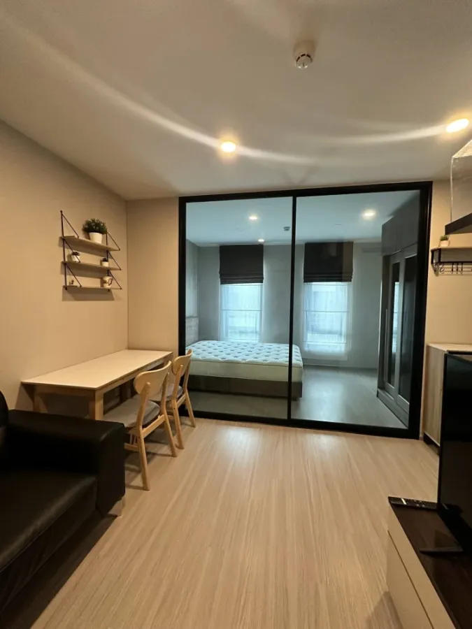 For rent: Aspire Asoke - Ratchada, beautiful room, fully furnished + appliances, just bring your bags and move in.