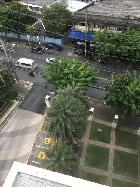 For rent urgently!! Condo Le Rich Sathorn-Sathupradit, high floor, clear view, convenient transportation, don't miss it!!