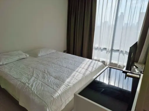 Condo for rent at Rhythm Sukhumvit 42, the innermost room, city view + garden, parking building, near BTS, convenient transportation