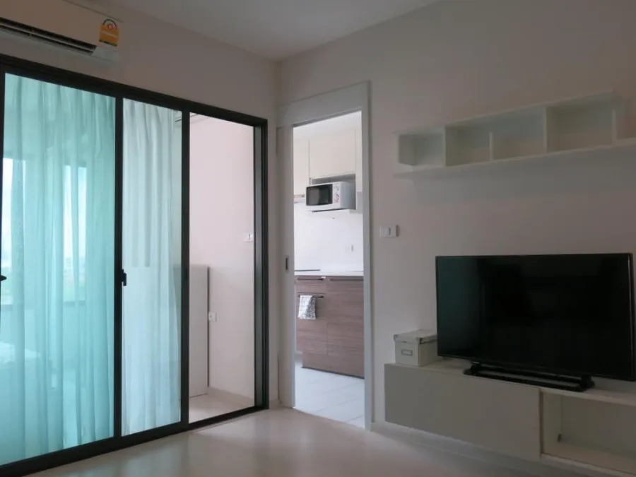 For rent, Let Pixel Sathorn, 1 bedroom, top floor, wow view, fully furnished, don't just look, hurry and reserve now.