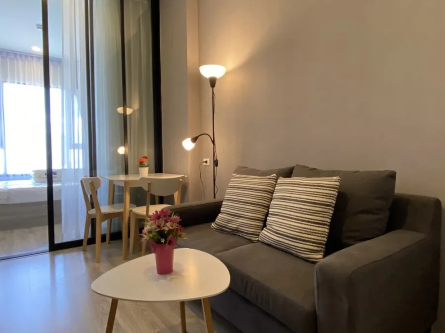 ให้เช่า คอนโด ไนท์บริดจ์ เกษตร โซไซตี้ ติด Wallpaper ทั้งห้อง, Fully furnished พร้อมเข้าอยู่จ้า