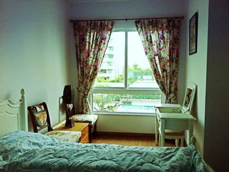 For rent supalai river resort with balcony, pool view, beautiful decoration, comfortable, complete.