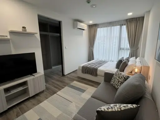 For rent: Kave Embryo Rangsit, 5th floor, outside view, fully furnished room, nice to live in. If interested, hurry and reserve now.