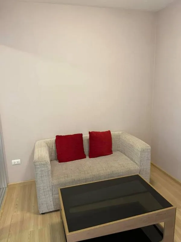 For Rent พลัมคอนโด แจ้งวัฒนะ สเตชั่น ห้องมุม เงียบสงบ เฟอร์นิเจอร์ครบมาแต่ตัวได้เลยจ้า รีบด่วนๆเลย