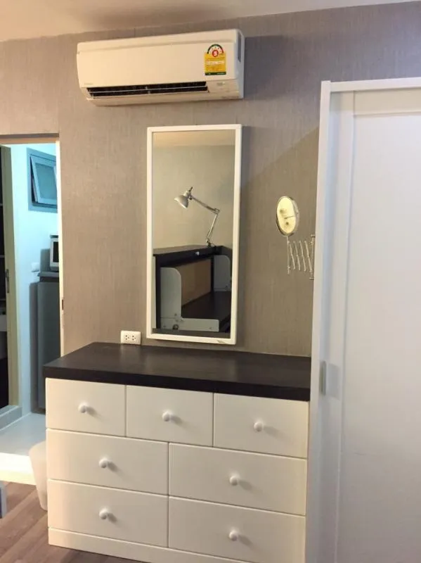 ห้องตกแต่งใหม่ทั้งหมด อยู่ 2 คนได้สบายๆๆๆ จองด่วนที่ Dcondo campus rungsit resort ให้เช่า