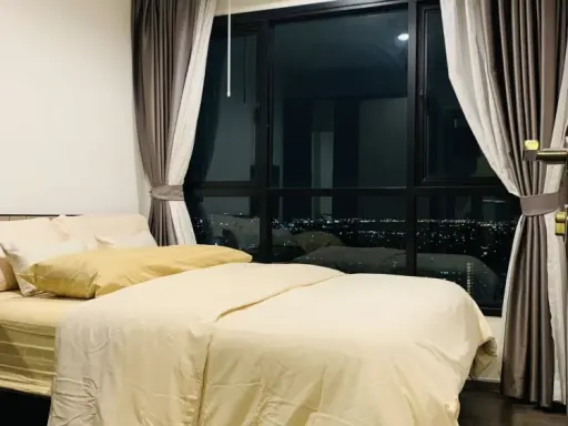 For rent: The Base Park West, very high floor, stunning river view, opposite Habito Mall, fully furnished, ready to move in.
