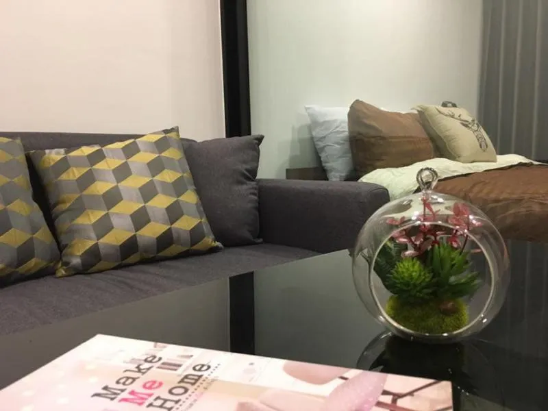 New room, 1 bed, cute decoration Ready to move in. 25 square meters. Rental price is only 12,000 baht.