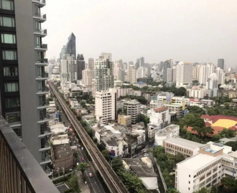 คอนโด โนเบิล รีมิกซ์ สุขุมวิท 36 ห้องมุม ชั้น 23 เห็นวิว 3 ทิศทาง ติดรถไฟฟ้า พร้อมอยู่ ห้ามพลาด!!