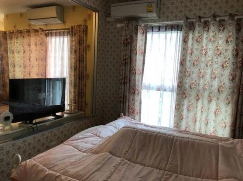 for rent at The Parkland Phetkasem วอลเปเปอร์สวย ผ้าม่านสวย วิวสวย พลาดแล้วจะเสียใจ