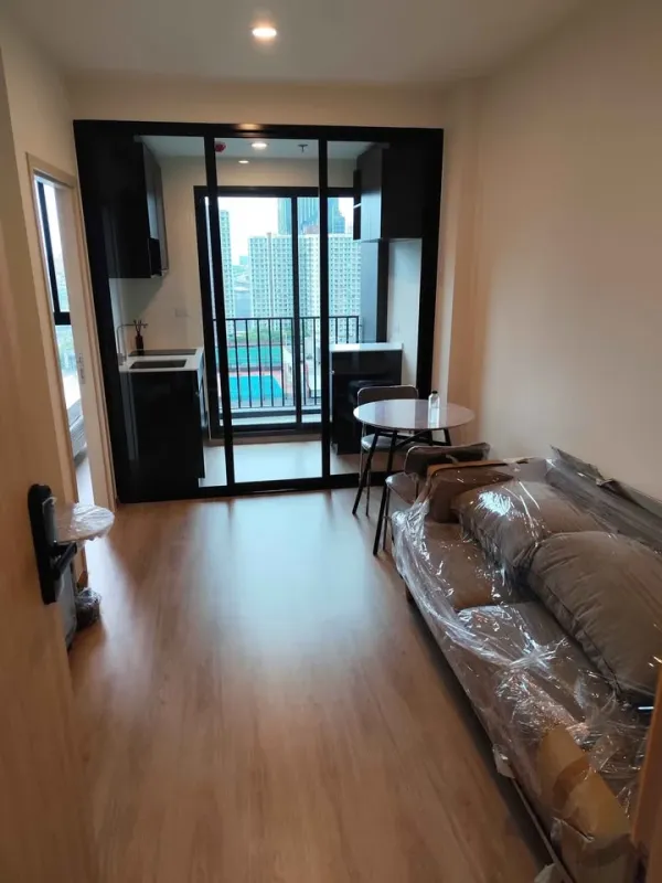 ขายดาวน์ Noble Nue District R9 ตึก R ชั้น 34 สูงมากๆ Fully Furnish ราคานี้ต้องจองเลย