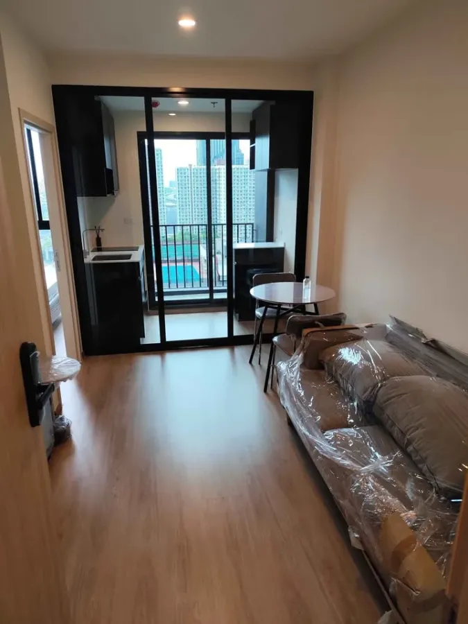 ขายดาวน์ Noble Nue District R9 ตึก R ชั้น 34 สูงมากๆ Fully Furnish ราคานี้ต้องจองเลย