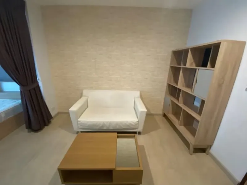 ขาย ให้เช่า MT PRESTIGE พหลโยธิน ห้องอยู่เยื้องบันไดหนีไฟ พร้อมเฟอร์นิเจอร์แน่นๆ คุ้มค่าคุ้มราคาแบบนี้ ต้องจอง