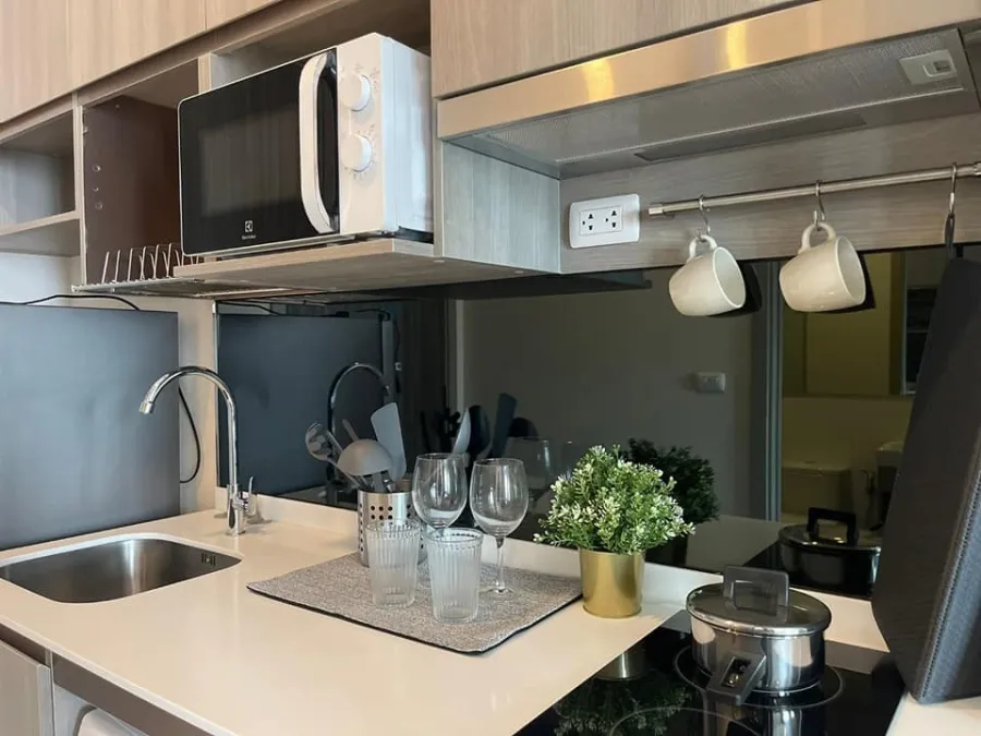 For rent or sale, Knightsbridge Prime On Nut, 20th floor, beautiful room, very nice decoration, hurry to book now, don't miss it.