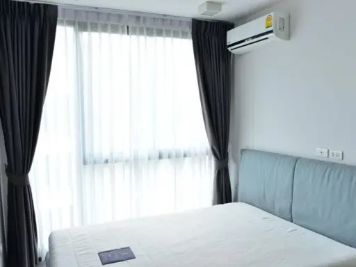 ให้เช่า Zelle Rattanathibet ห้องแต่งคลาสสิค สีเทาอ่อนๆ ระเบียงหันหน้าทางทิศเหนือ วิวสูง เฟอร์ครบ images