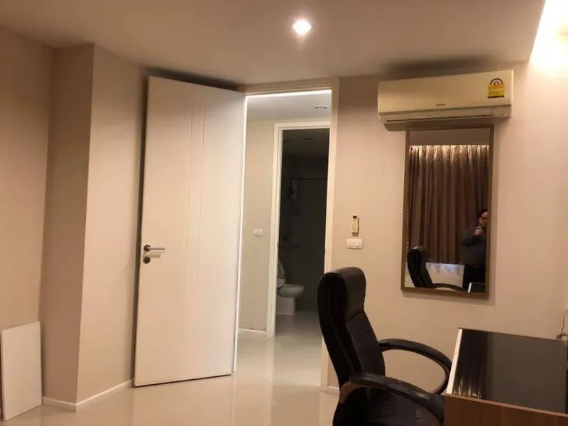 ขายด่วน คอนโด แฮปปี้ พาร์ค เพลินจิต ห้องใหญ่ สวยมาก บิ้วเต็ม ทำเลเหมาะแก่การลงทุนสุดๆ ใกล้BTS รีบคว้าด่วนเลยนะคะ
