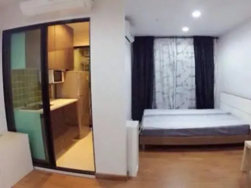 For rent, Regent Home 18 Chaengwattana-Laksi, 12th floor, furniture, electrical appliances. Hurry up