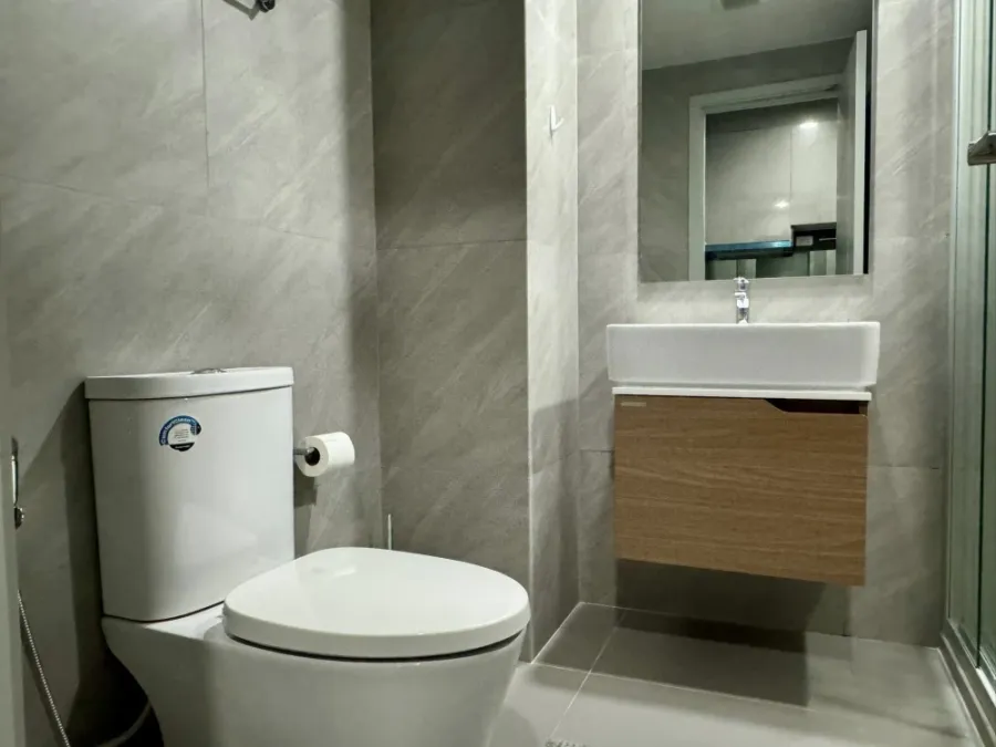 For rent: Ideo Chula Samyan, studio type room, fully furnished with appliances. Just bring your belongings and move in!