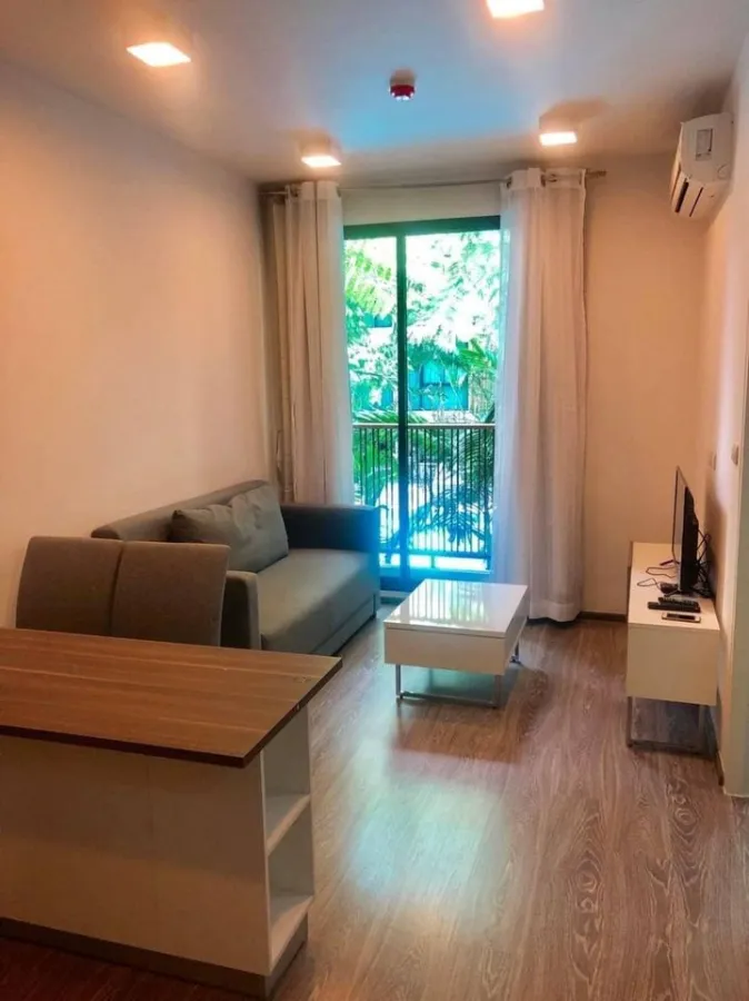 ปล่อยเช่า Zelle Rattanathibet ห้องพร้อมเข้าอยู่ ตกแต่งเรียบร้อย เฟอร์ครบ จองด่วนๆเลย