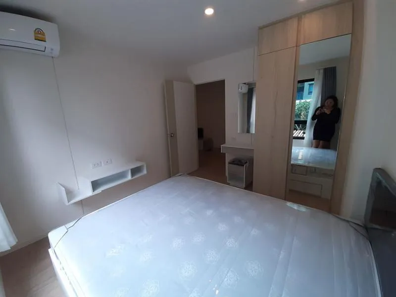 Rent Icono Green Space Sukhumvit 77 Phase 1, spacious room, quick pool view