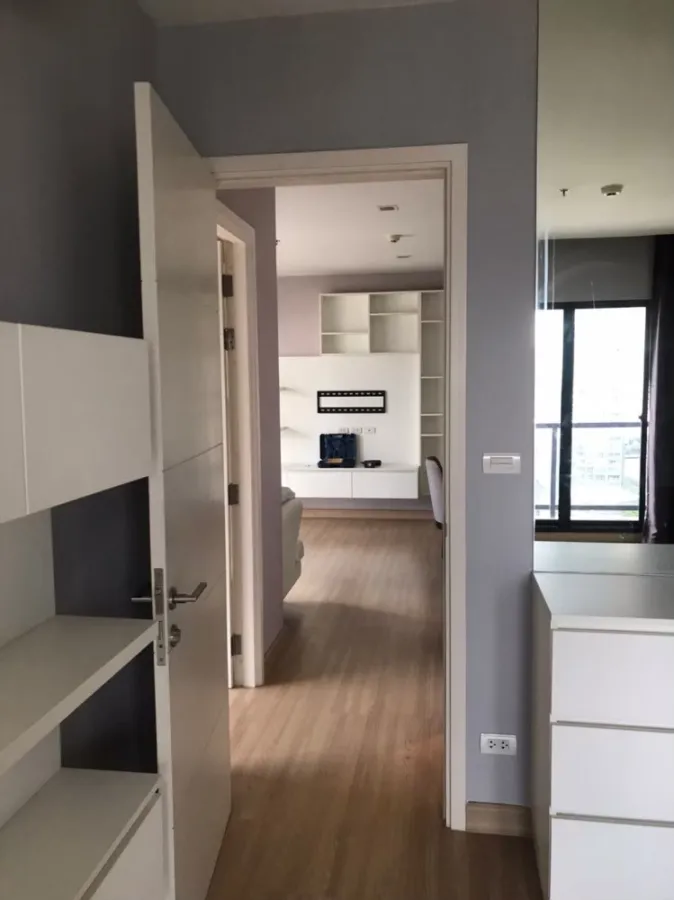 For sale Urbano Absolute Sathon-Taksin 2 bedrooms, fully furnished, book now, don't miss out.