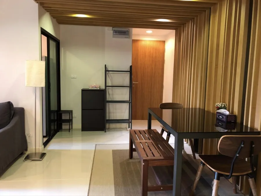 ขายให้เช่า ซีนิธ เพลส สุขุมวิท 42 ห้องมุม ตกแต่งบิวท์อินพร้อมเฟอร์นิเจอร์ครบชุด เข้ามาจองก่อนได้ก่อน