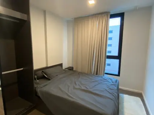 For rent, Notting Hill, Chatuchak Interchange, 6th floor, spacious room, comfortable. Ready to decorate at the kitchen. Book now.